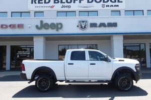 2025 Ram 2500 TRADESMAN CREW CAB 4X4 6'4 BOX Crew Cab