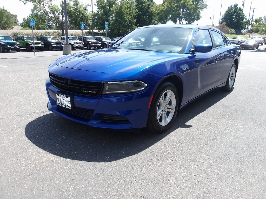 2022 Dodge Charger SXT photo 4