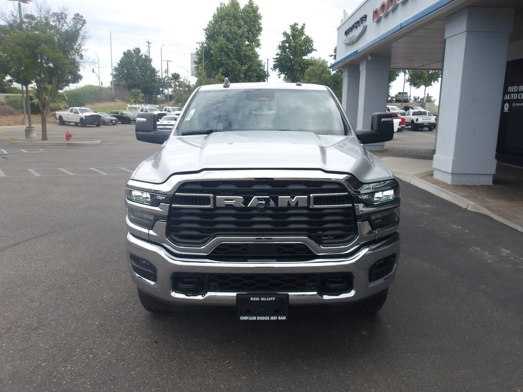 New 2026 Ram 3500 TRADESMAN CREW CAB 4X4 6'4 BOX Crew Cab