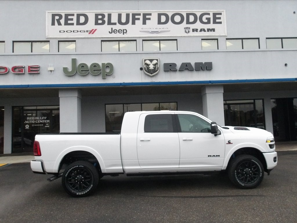 New 2026 Ram 2500 LIMITED MEGA CAB 4X4 6'4 BOX Mega Cab