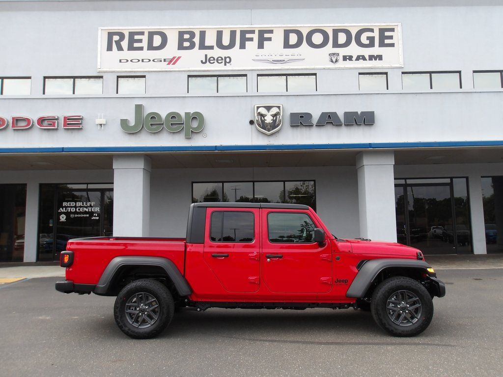 2025 Jeep Gladiator Crew Cab 