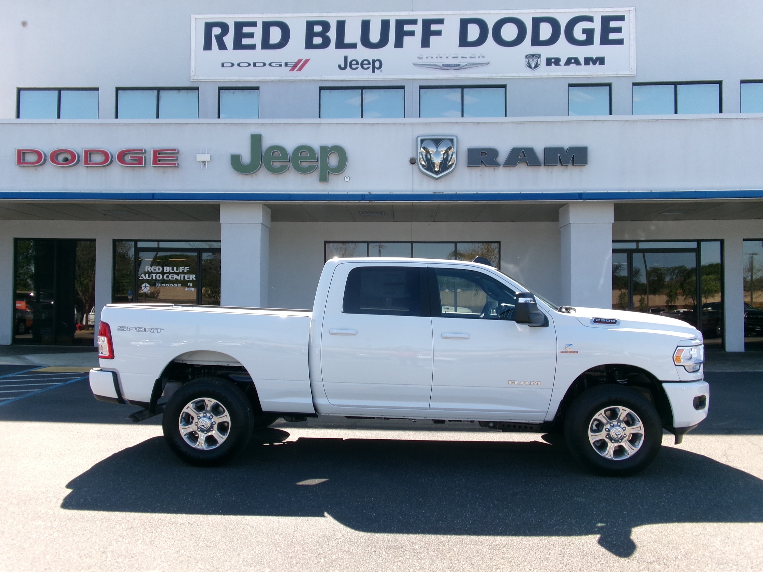 2024 Ram 2500 BIG HORN CREW CAB 4X4 6'4 BOX