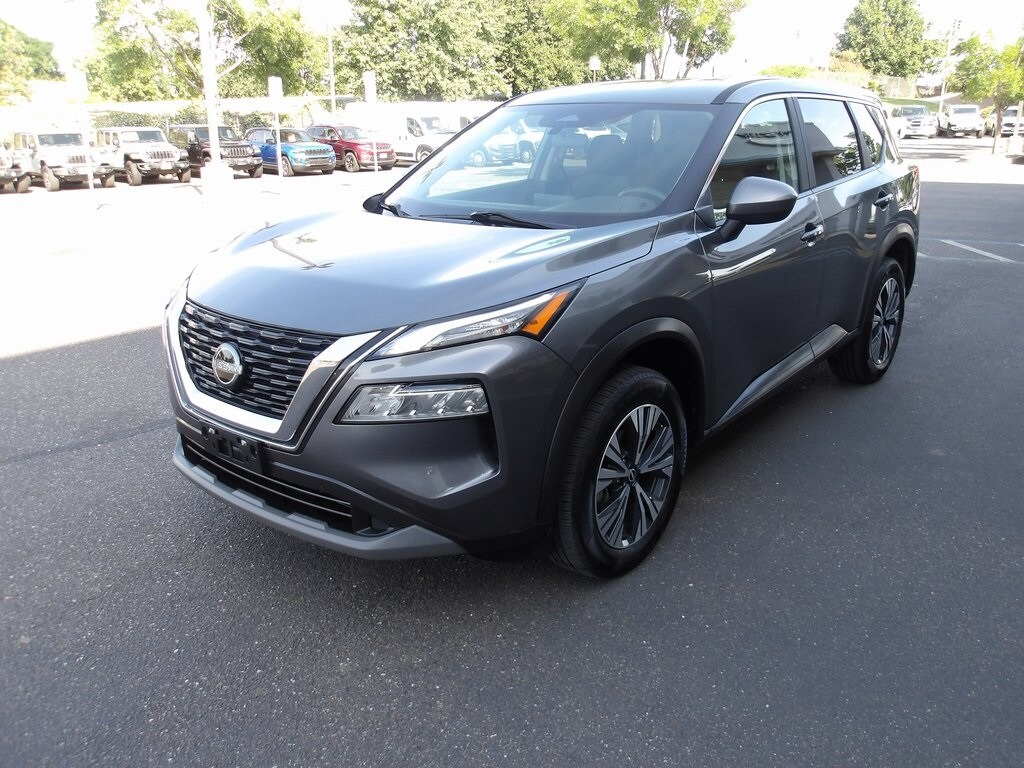 2023 Nissan Rogue SV photo 4