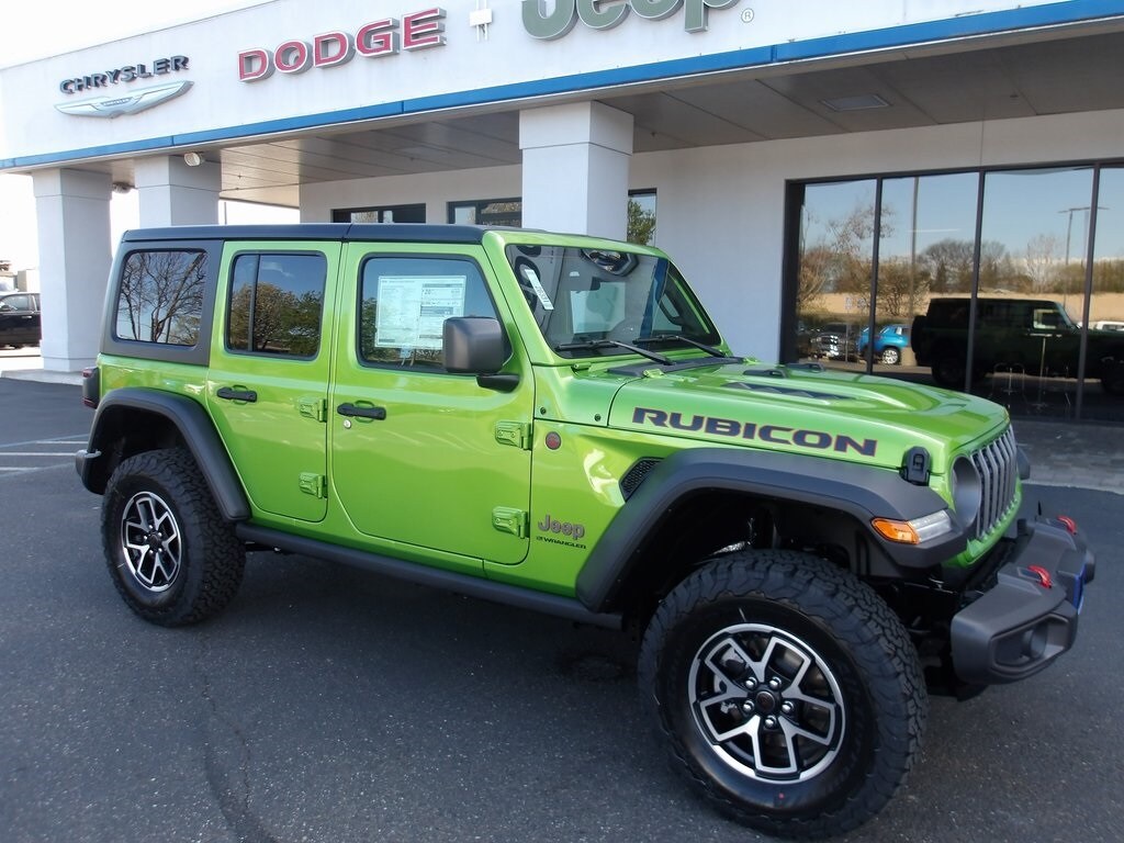 2025 Jeep Wrangler Rubicon photo 2