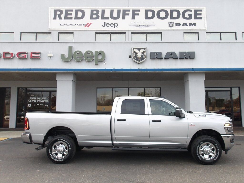 New 2026 Ram 2500 TRADESMAN CREW CAB 4X4 8' BOX Crew Cab