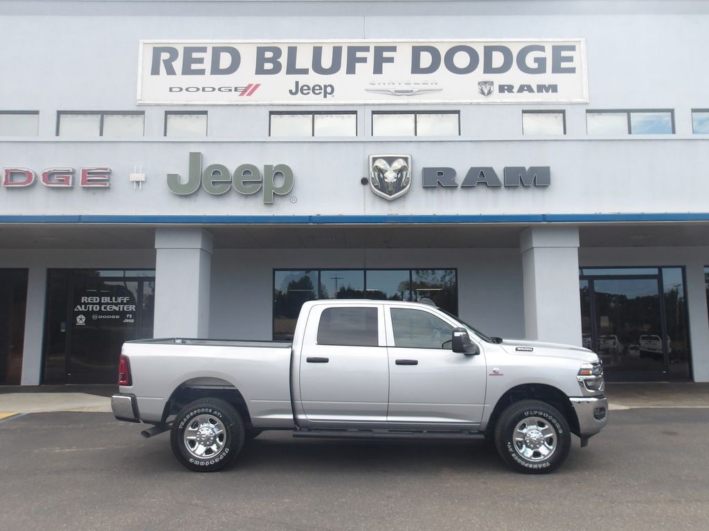 New 2026 Ram 3500 TRADESMAN CREW CAB 4X4 6'4 BOX Crew Cab