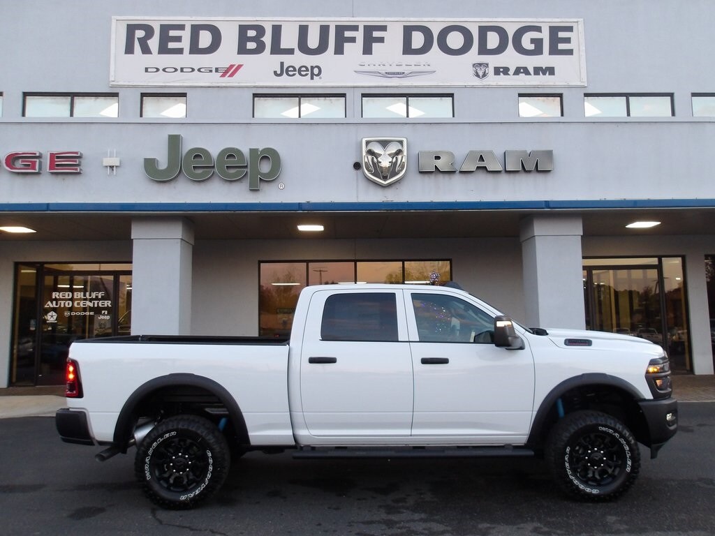 New 2026 Ram 2500 TRADESMAN CREW CAB 4X4 6'4 BOX Crew Cab