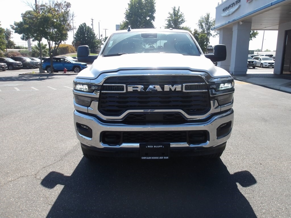 2025 Ram 3500 Tradesman photo 3