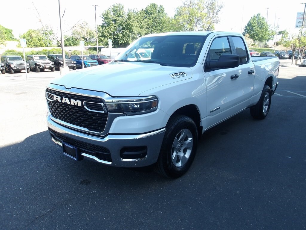 2025 Ram 1500 Tradesman photo 4