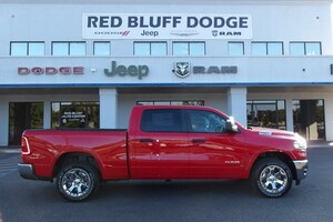 2025 Ram 1500 BIG HORN CREW CAB 4X4 6'4 BOX Crew Cab