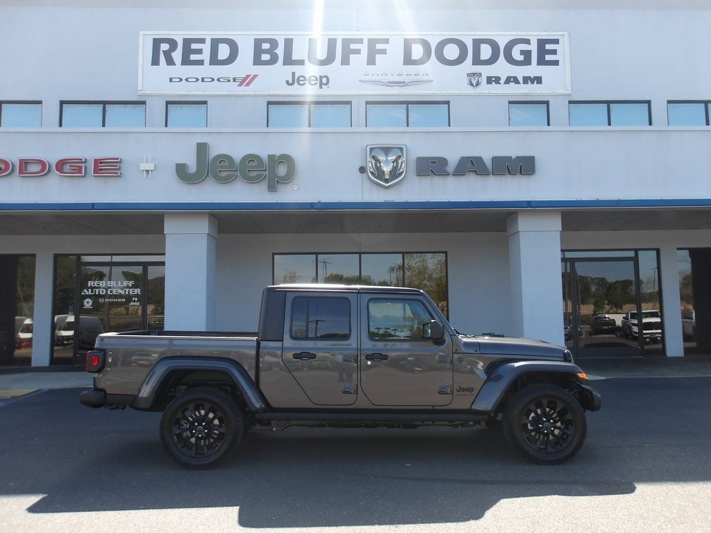 2025 Jeep Gladiator Crew Cab 