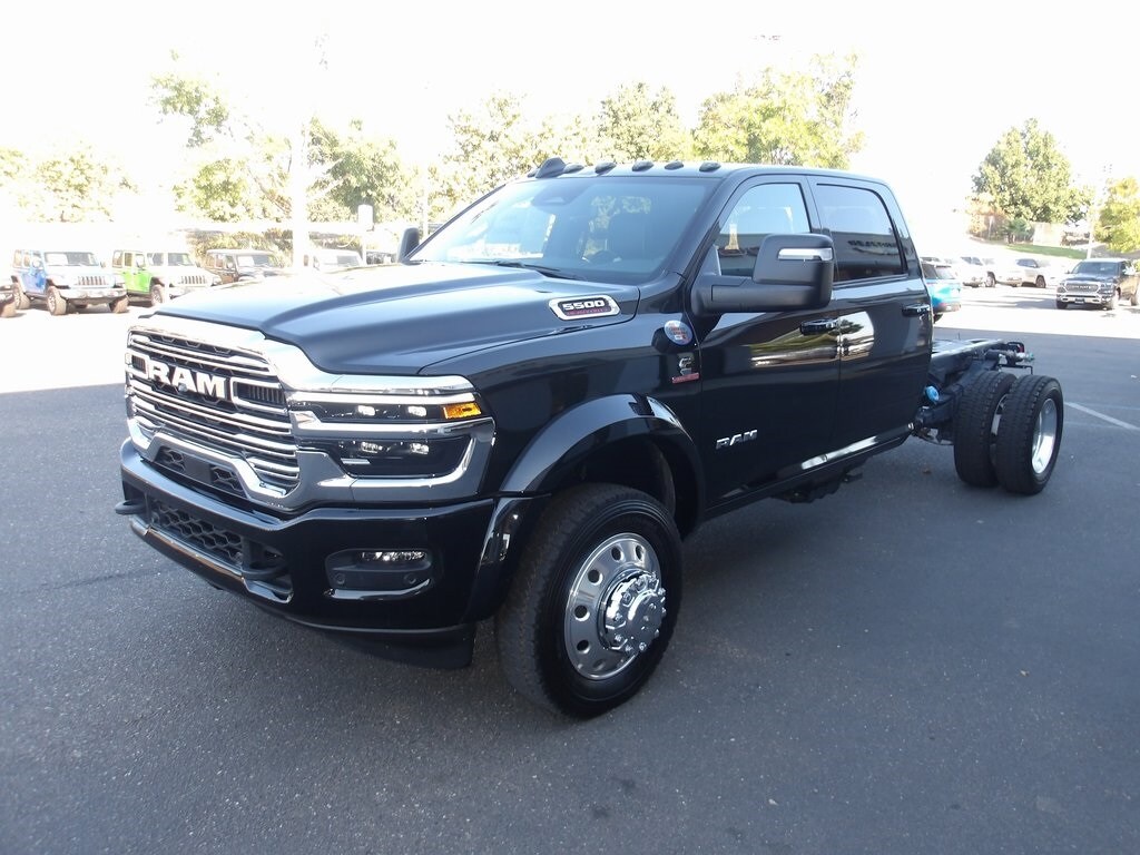 2025 Ram 5500 photo 2