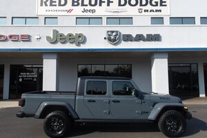 2025 Jeep Gladiator WILLYS 4X4 Crew Cab