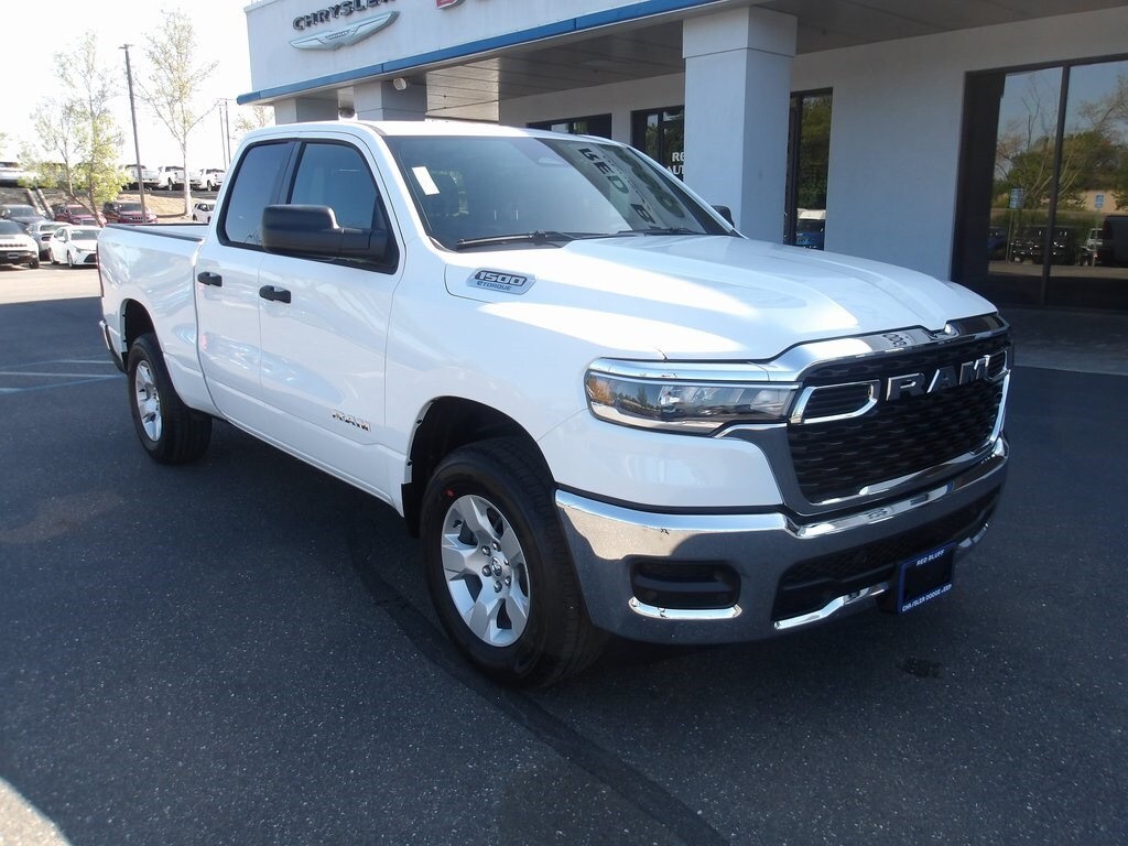 2025 Ram 1500 Tradesman photo 2