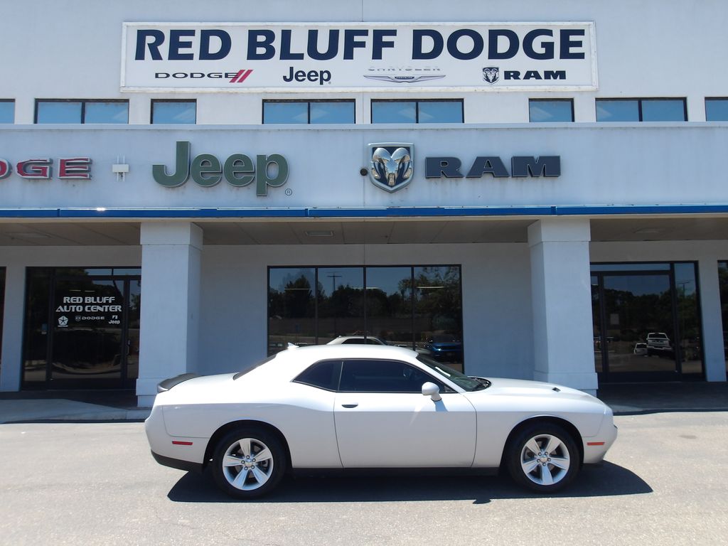 2023 Dodge Challenger SXT Auto's photo