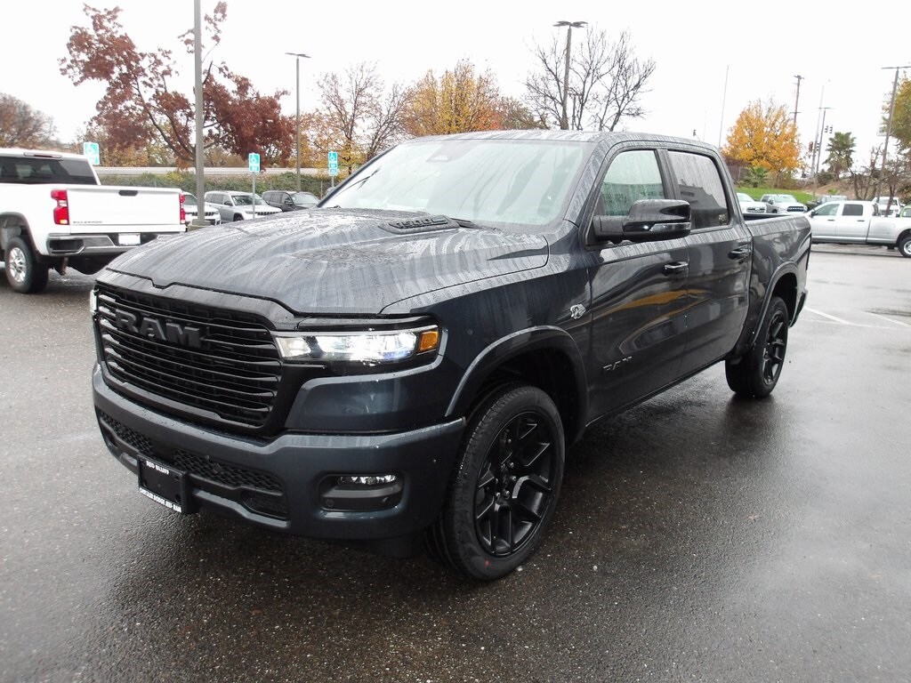 New 2026 Ram 1500 LARAMIE CREW CAB 4X4 5'7 BOX Crew Cab