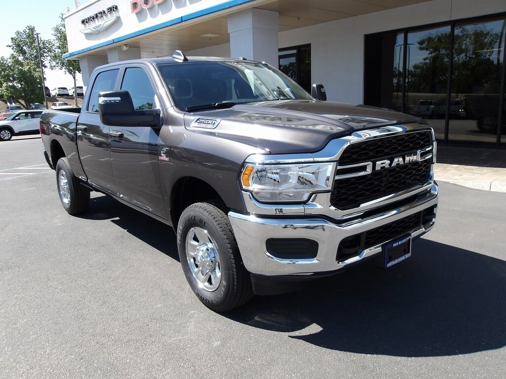 2024 Ram 2500 Tradesman photo 2