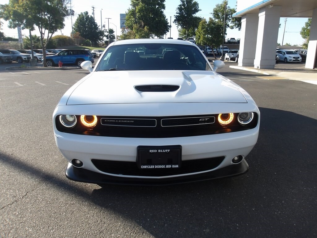 2022 Dodge Challenger GT photo 2