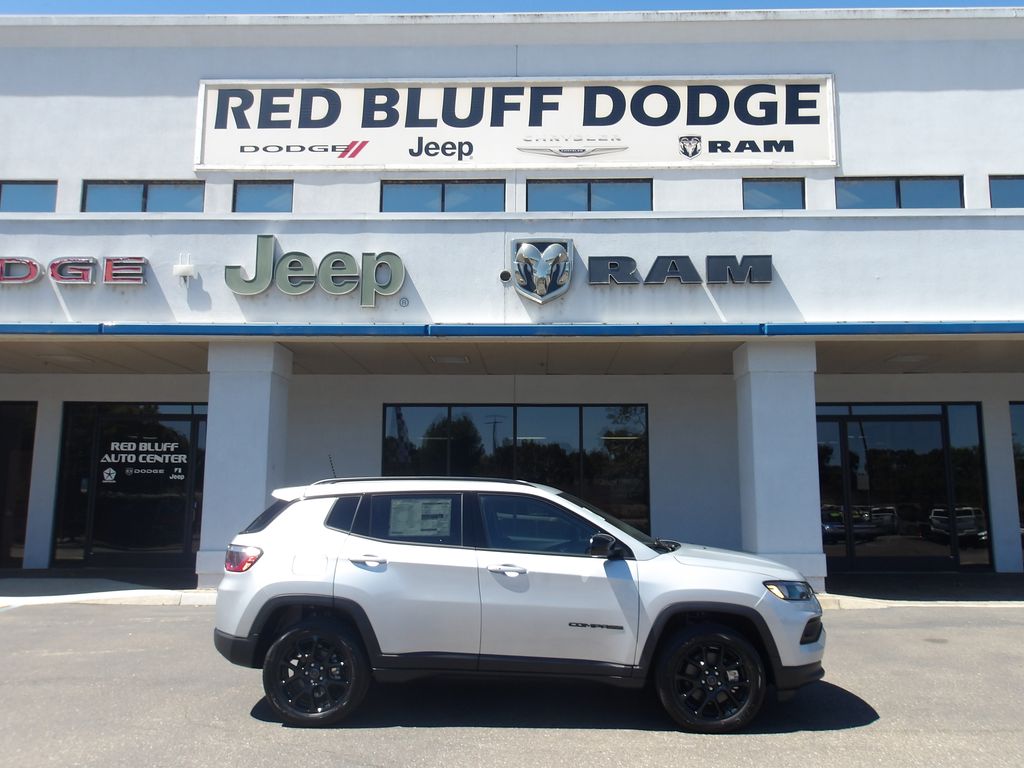 2026 Jeep Compass LATITUDE ALTITUDE 4X4