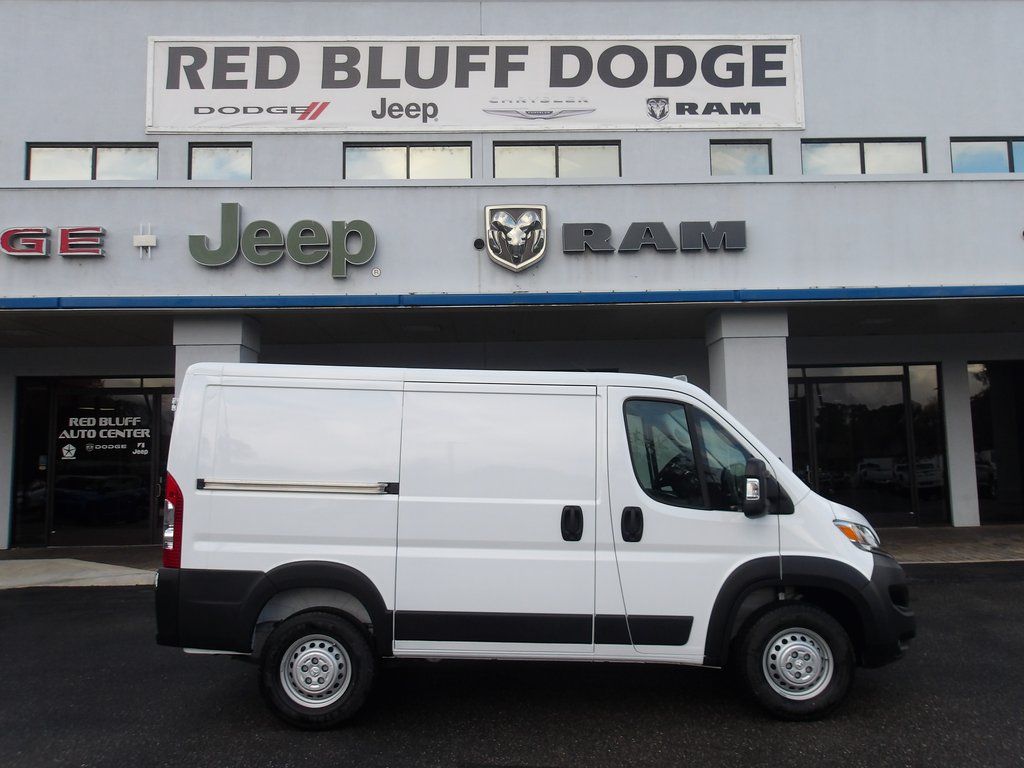 2026 RAM ProMaster Cargo Van Tradesman