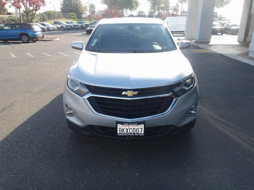 2019 Chevrolet Equinox LT photo 2