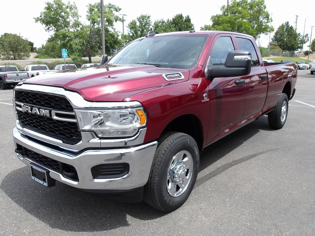 2024 Ram 2500 Tradesman photo 4
