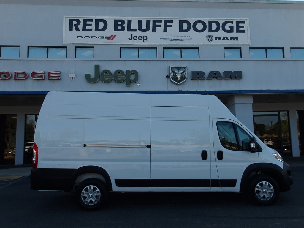 2025 RAM ProMaster 3500 SLT 159" WB Super High Roof Ext's photo