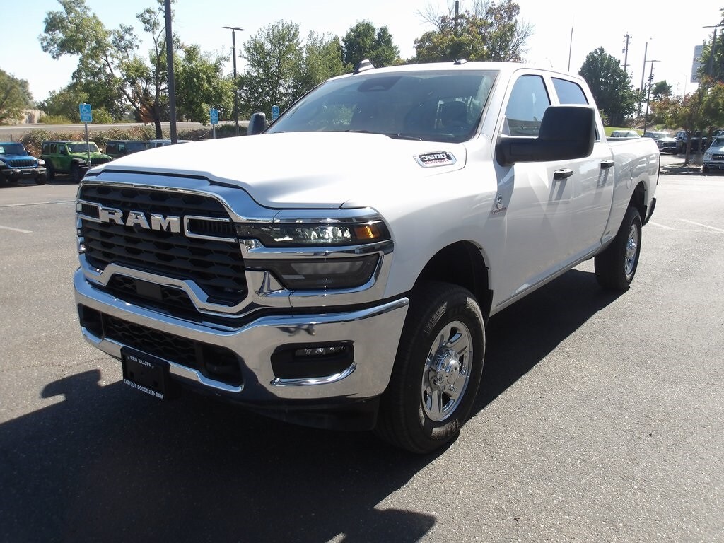 2025 Ram 3500 Tradesman photo 4
