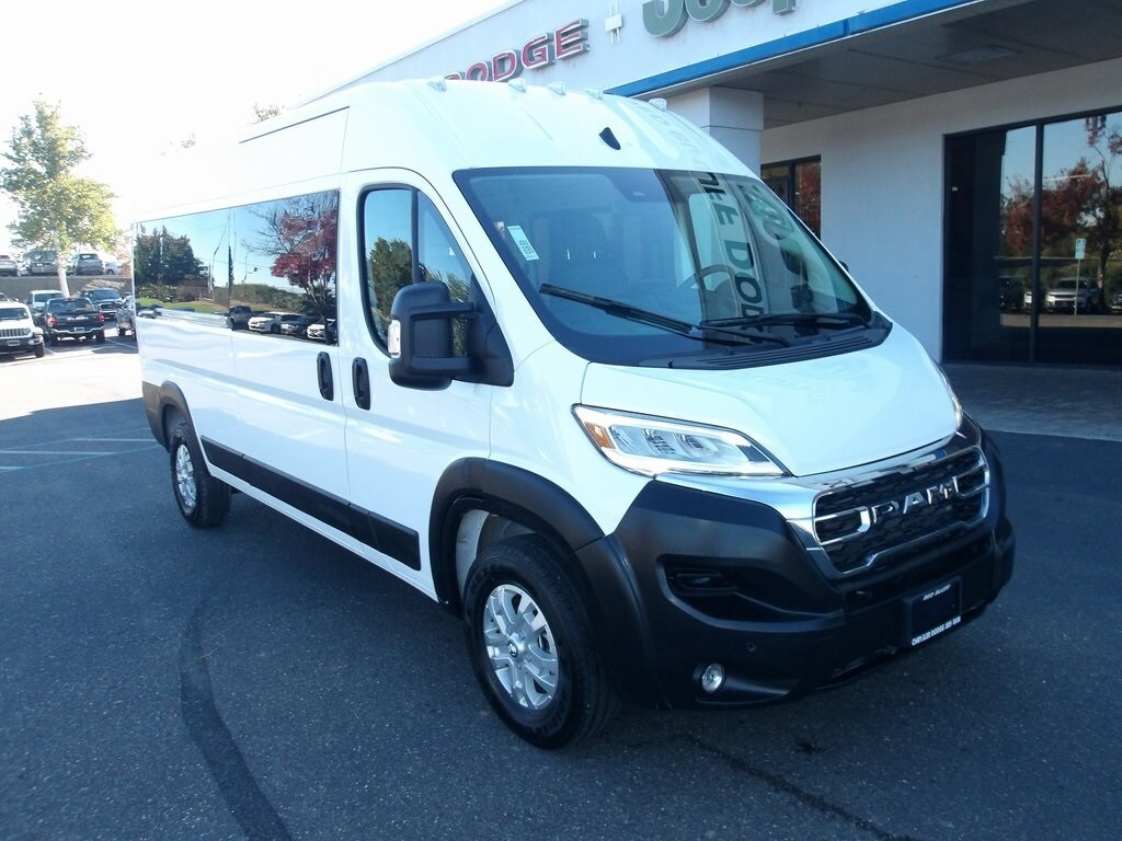2025 Ram ProMaster 2500 Window Van Cargo Van photo 2
