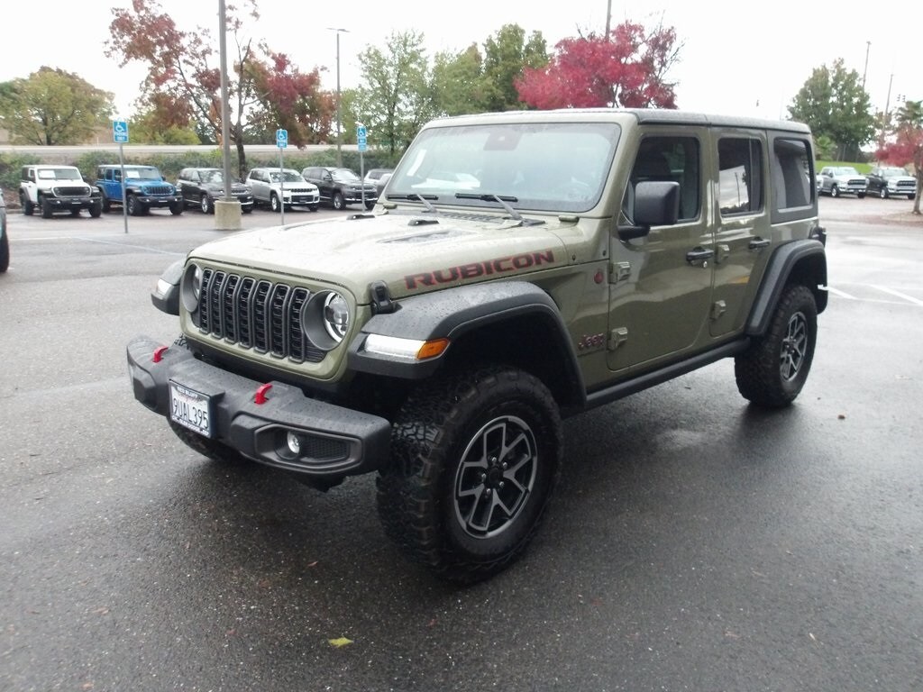 2025 Jeep Wrangler Rubicon photo 3