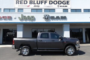 2025 Ram 2500 TRADESMAN CREW CAB 4X4 6'4 BOX Crew Cab