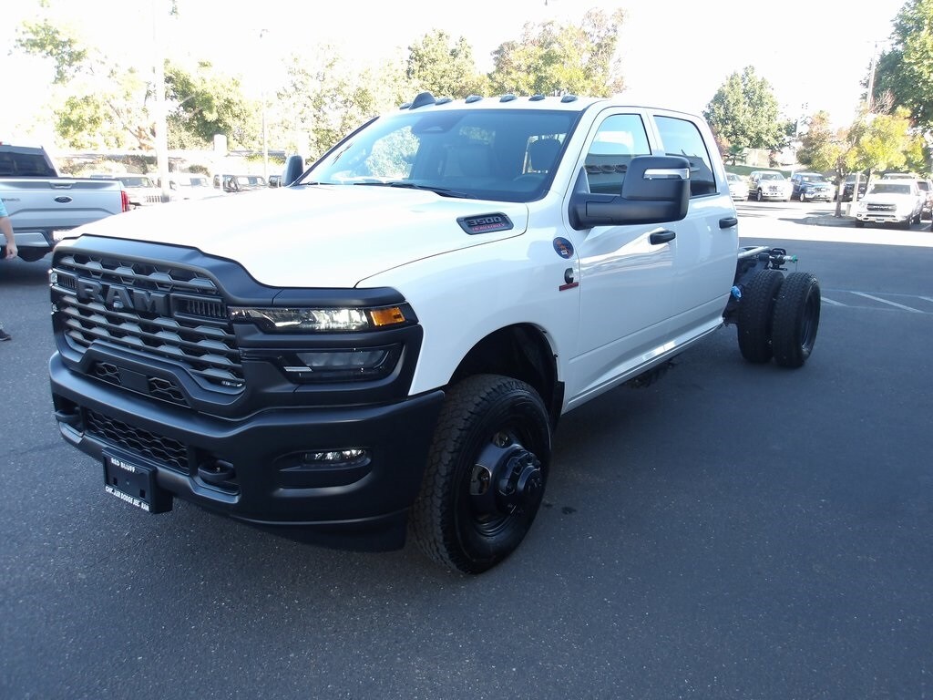 2026 Ram 3500 Tradesman photo 3