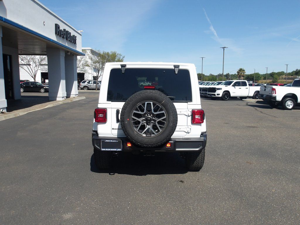 2025 Jeep Wrangler 4-Door Sahara - Photo 7