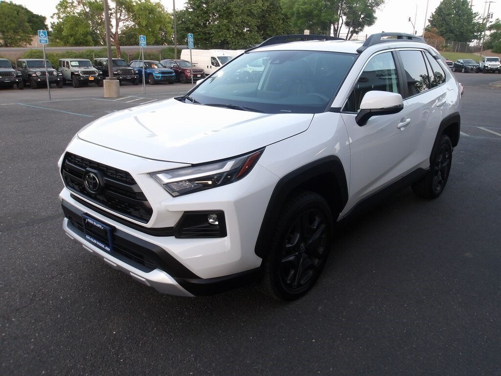 2023 Toyota RAV4 Adventure photo 4