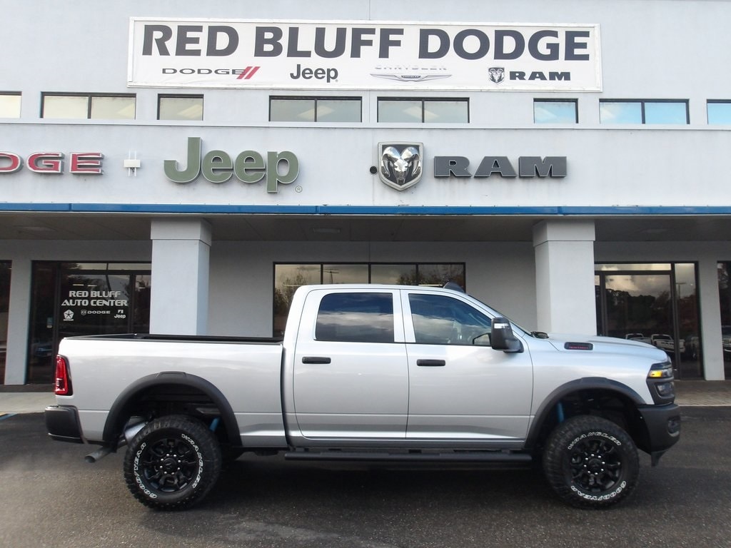 New 2026 Ram 2500 TRADESMAN CREW CAB 4X4 6'4 BOX Crew Cab