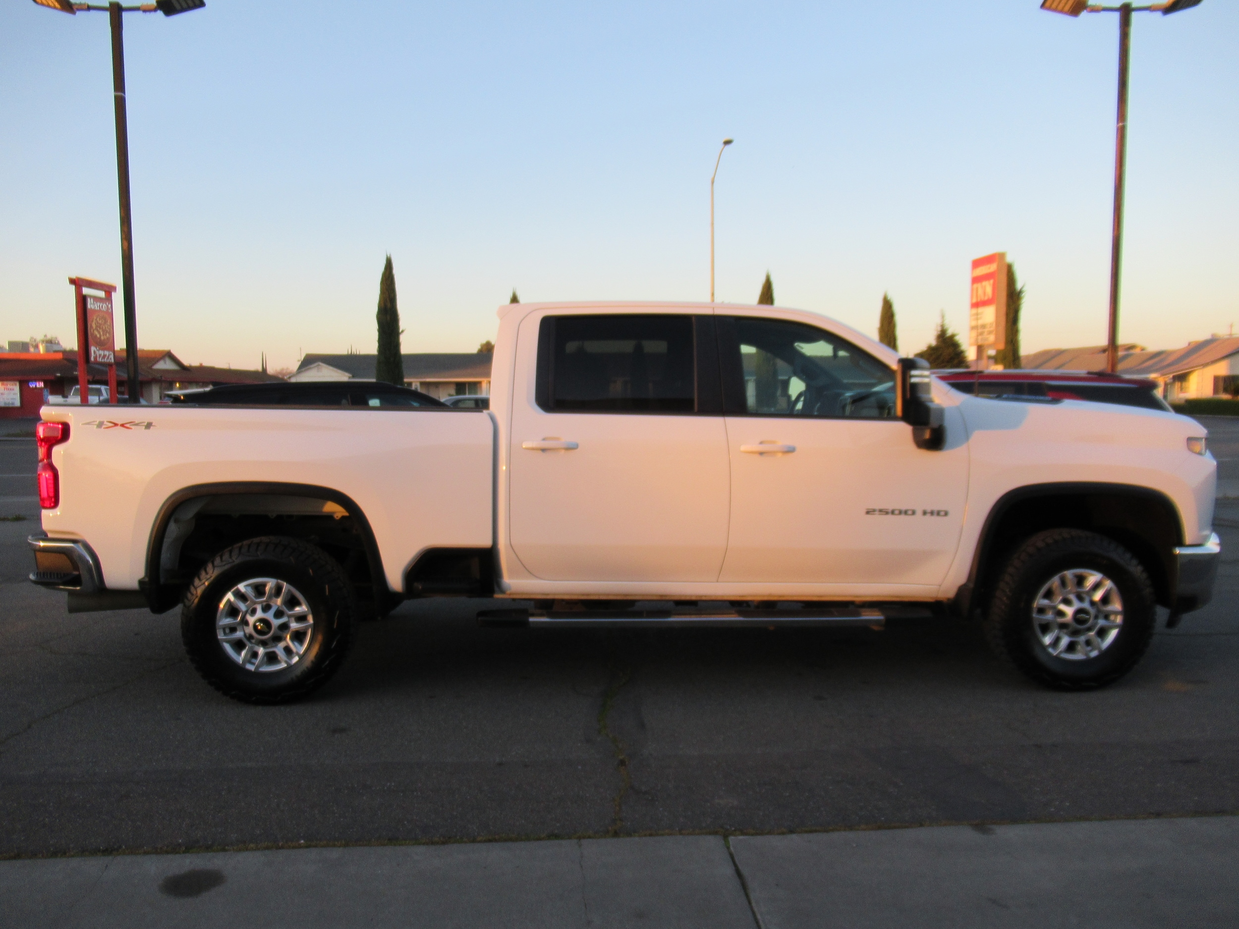 2020 Chevrolet Silverado 2500HD Cloth photo 4