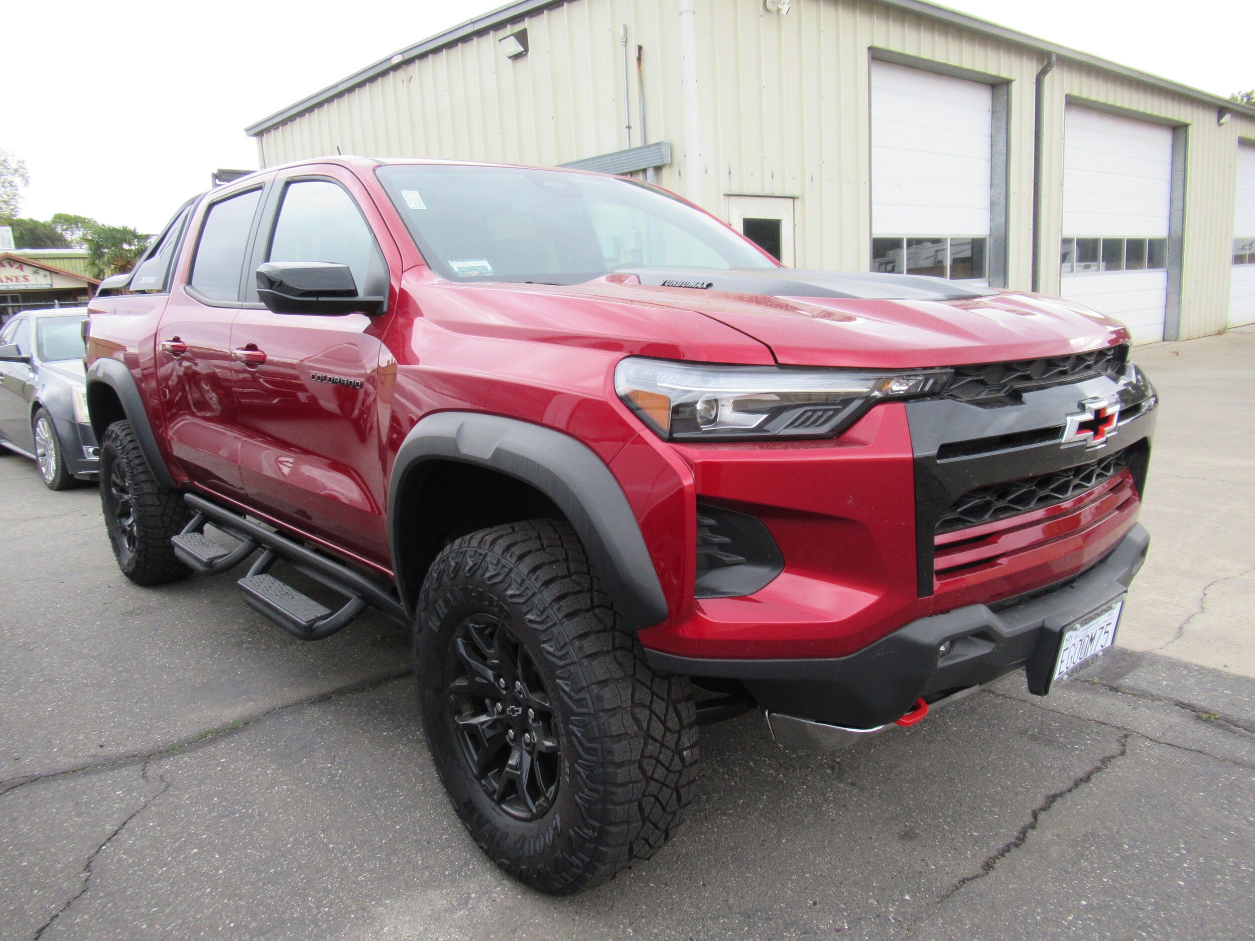 2025 Chevrolet Colorado ZR2 photo 4