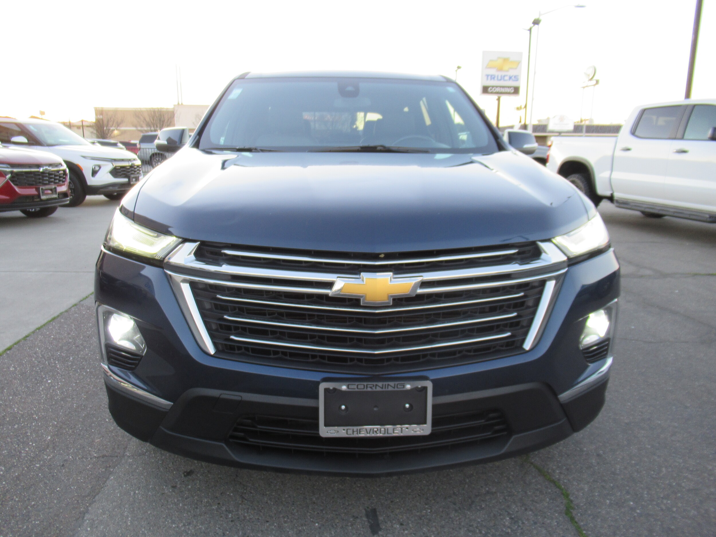 2022 Chevrolet Traverse Cloth photo 3
