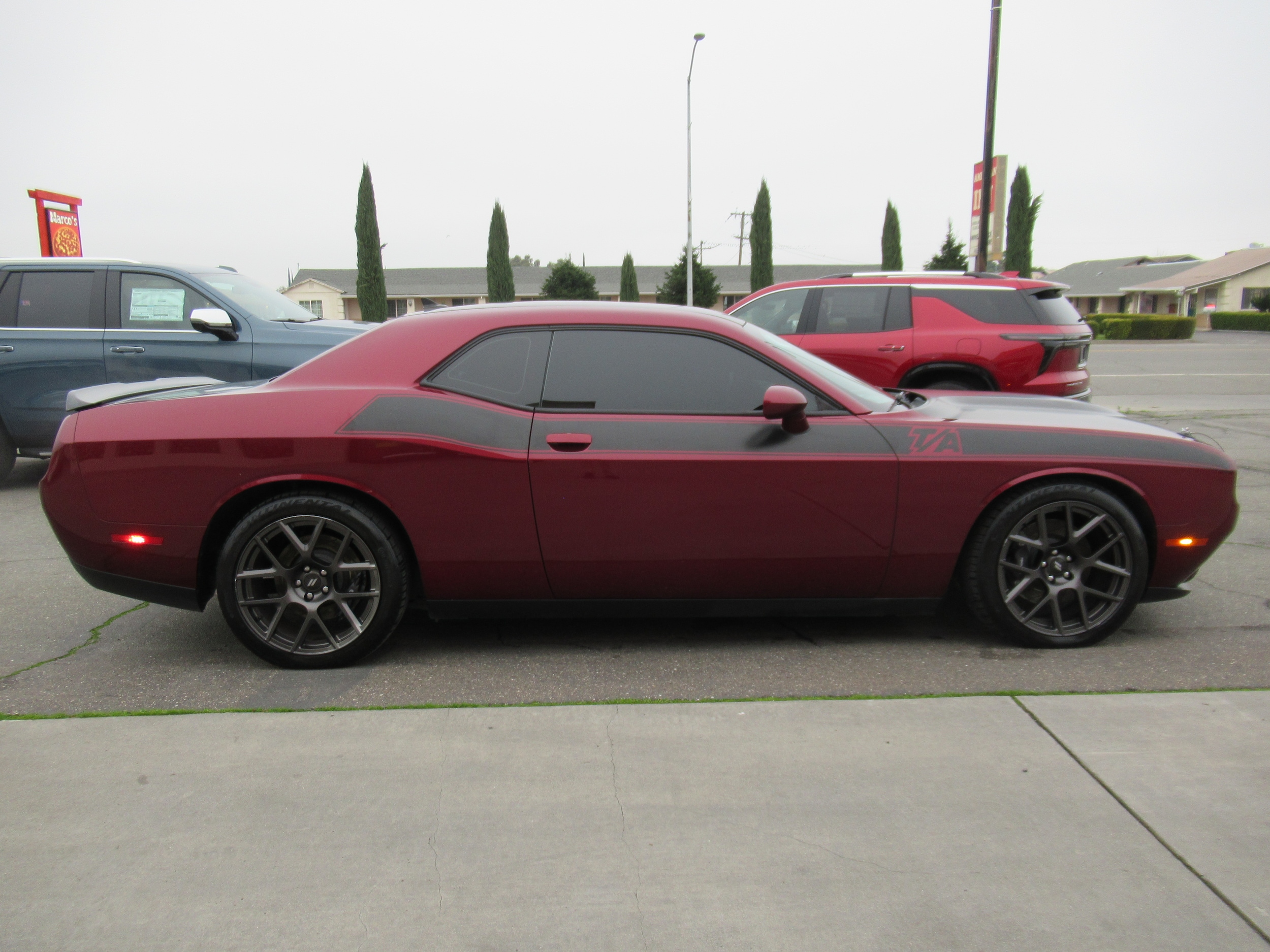 2018 Dodge Challenger Leather photo 5