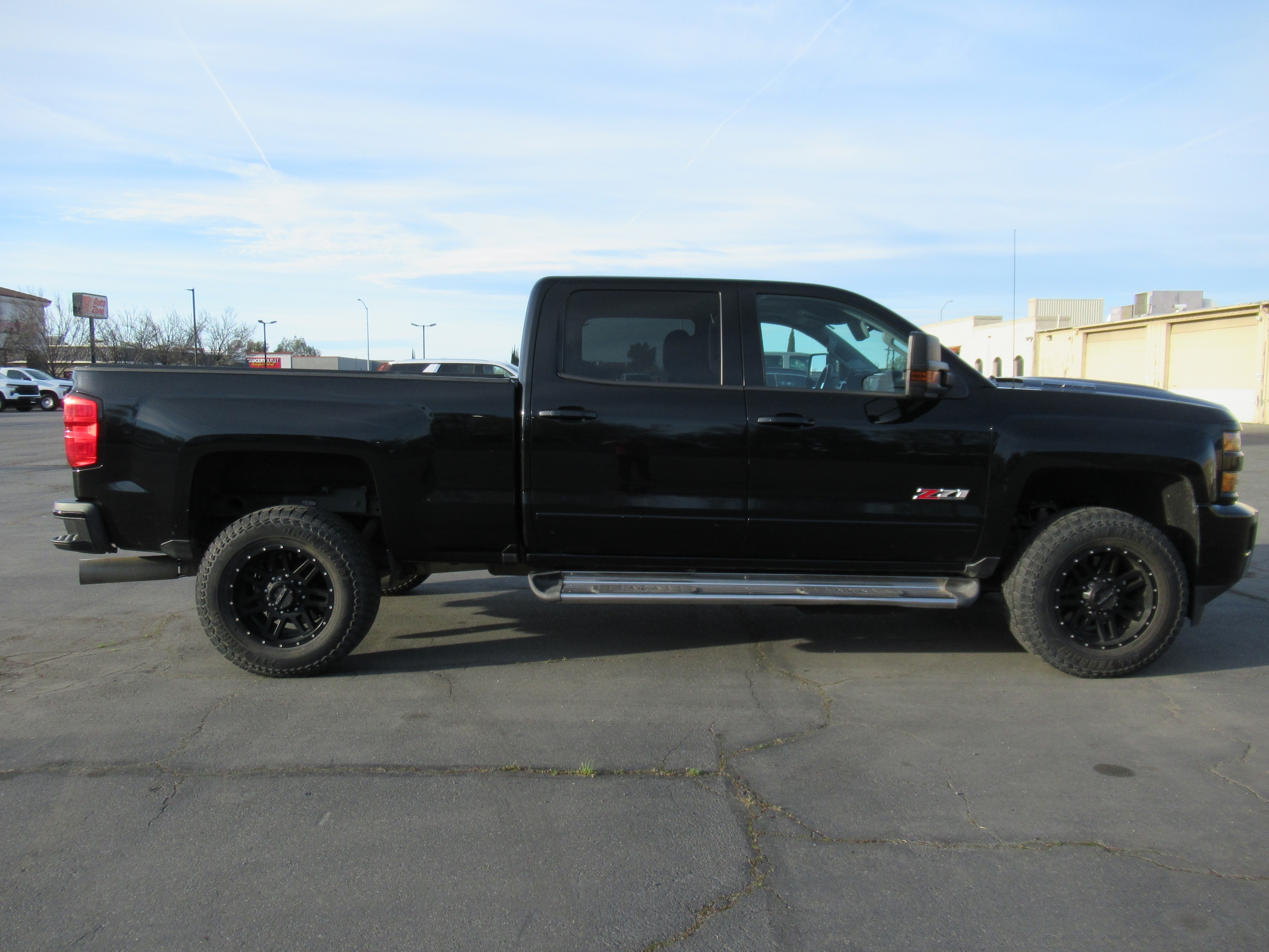 2017 Chevrolet Silverado 2500HD Leather photo 4