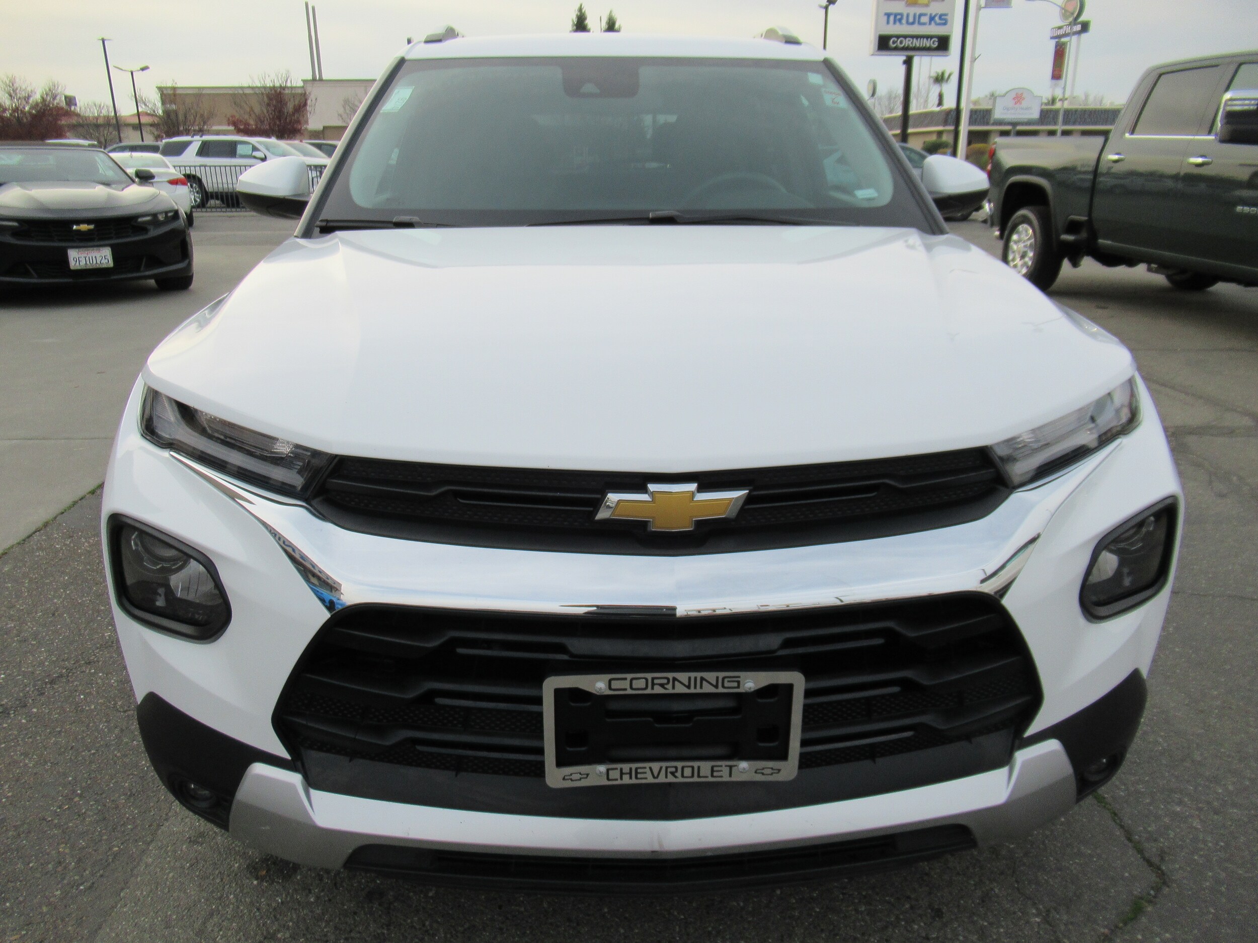 2023 Chevrolet Trailblazer LT photo 3