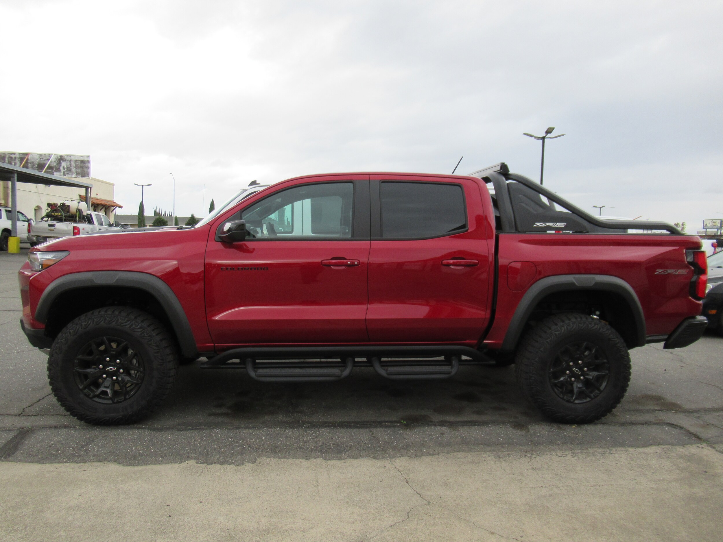 2025 Chevrolet Colorado ZR2 photo 2