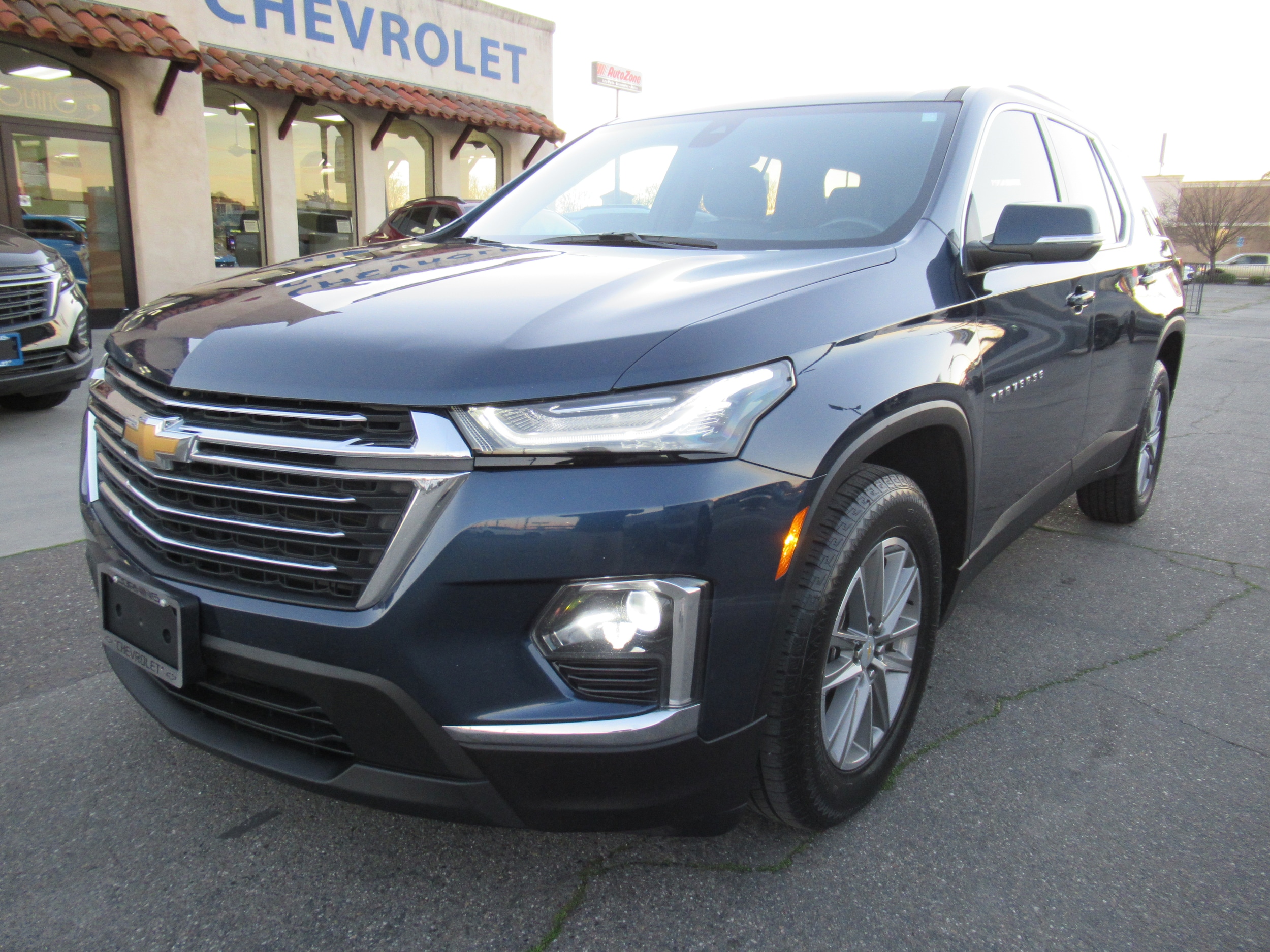 2022 Chevrolet Traverse Cloth