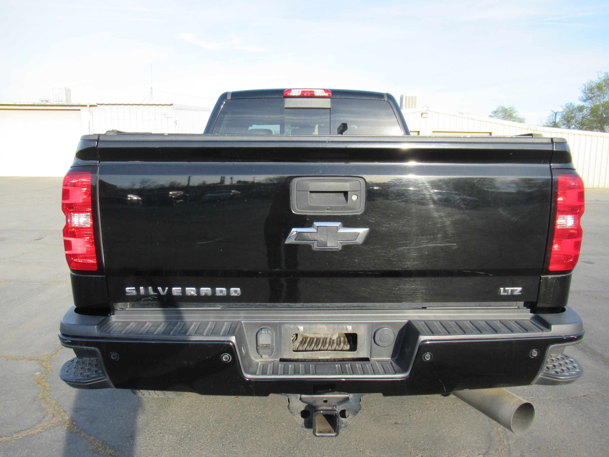 2017 Chevrolet Silverado 2500HD Leather photo 5