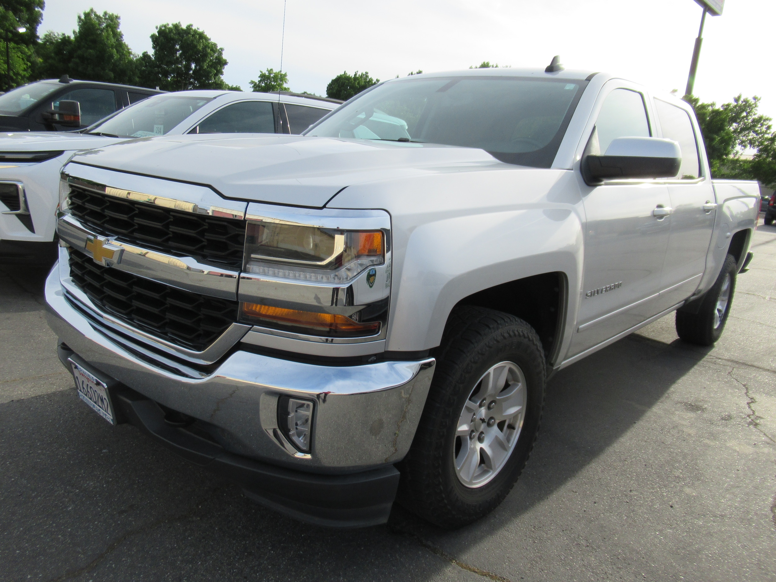 2018 Chevrolet Silverado 1500 LT 4X4 Crew Cab Short Box's photo
