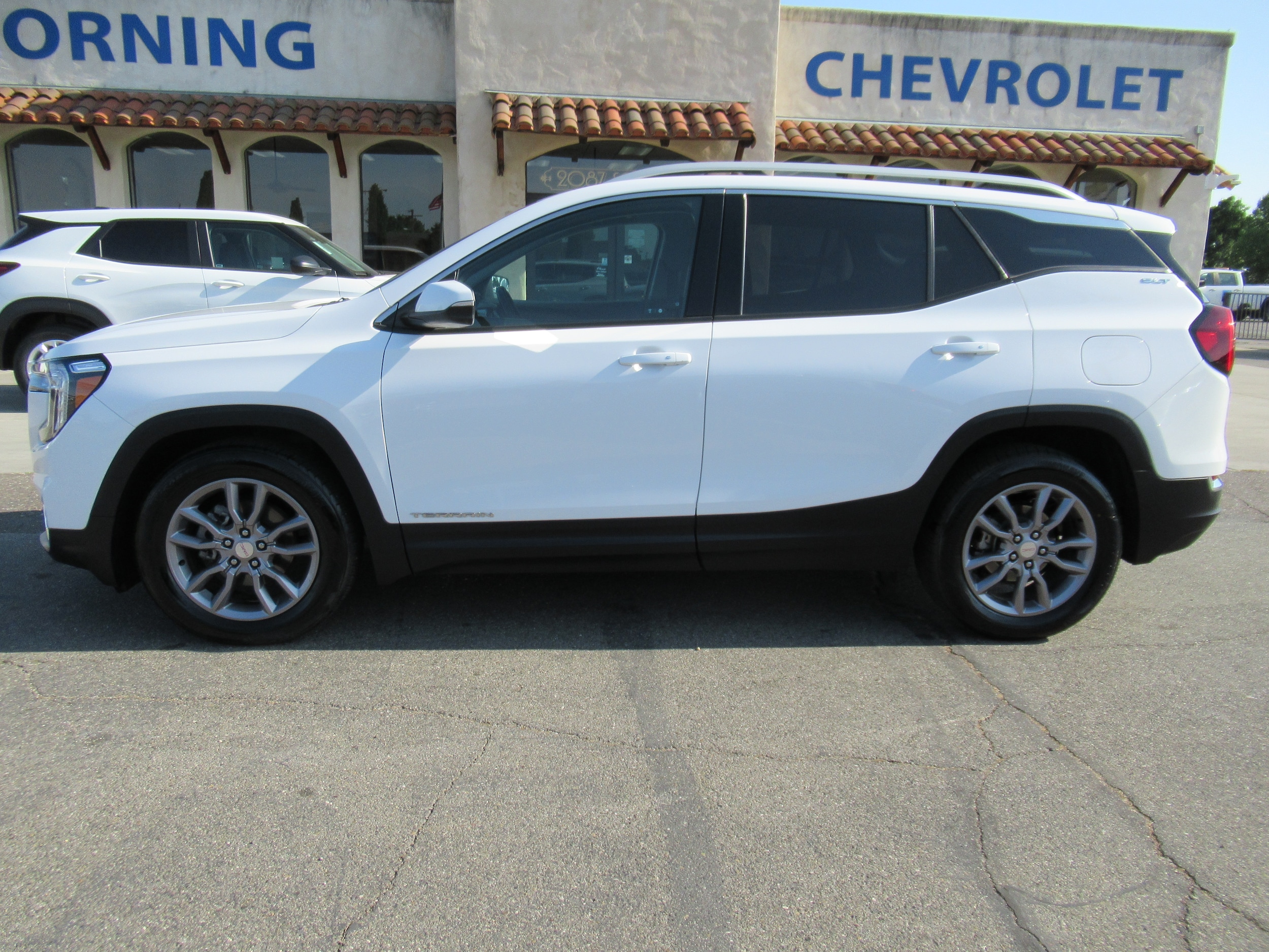 2023 GMC Terrain Cloth photo 2