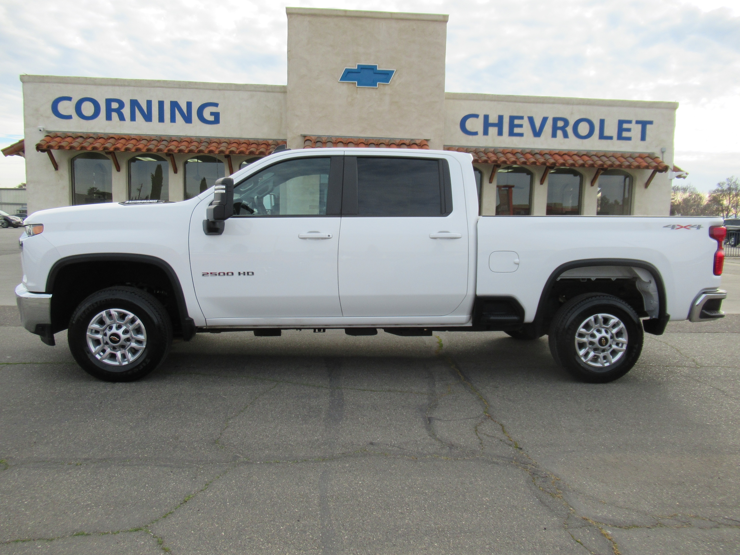 2023 Chevrolet Silverado 2500 HD Cloth photo 2