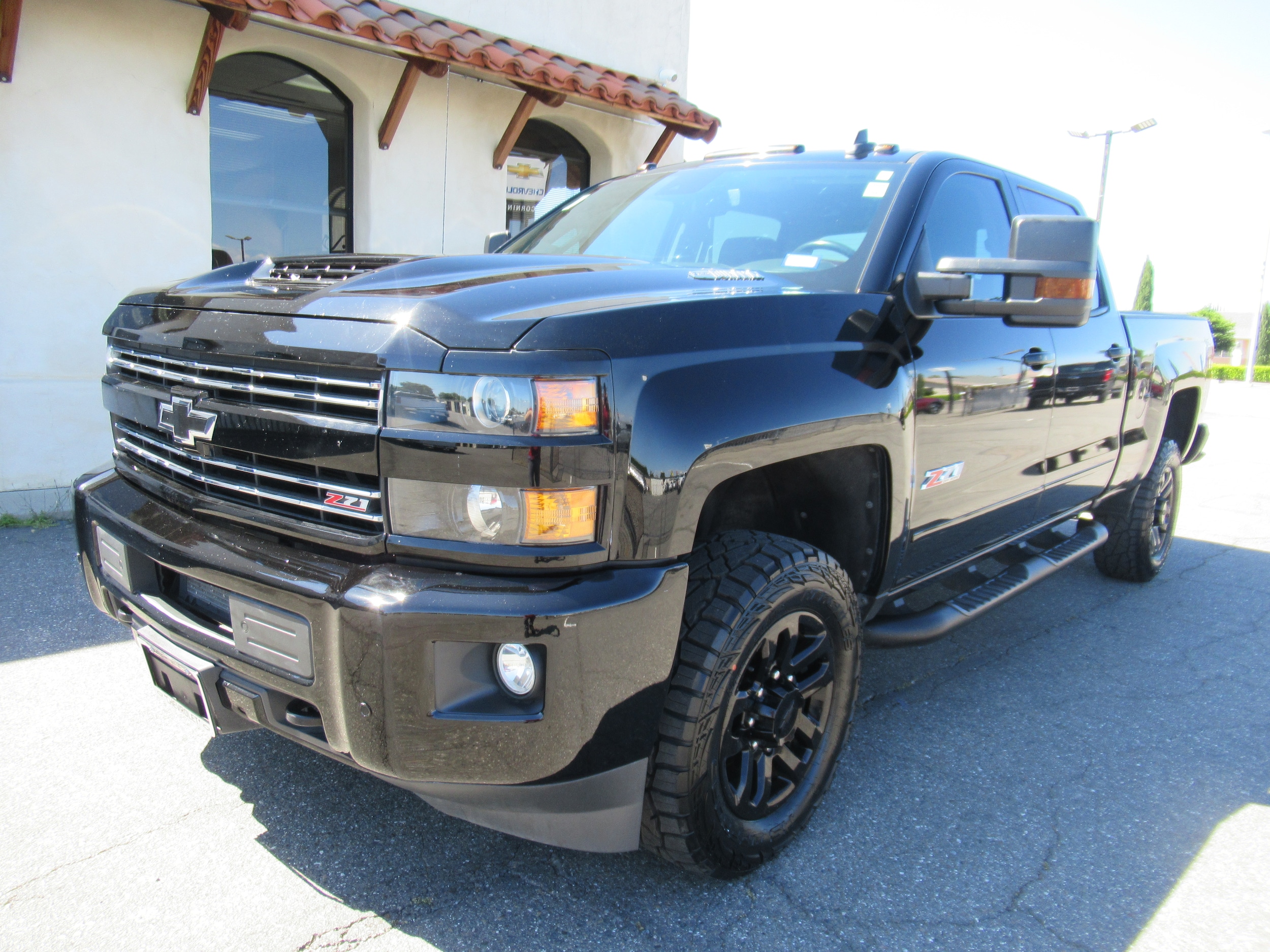 2019 Chevrolet Silverado HD LTZ 4WD Crew Cab Standard Box's photo