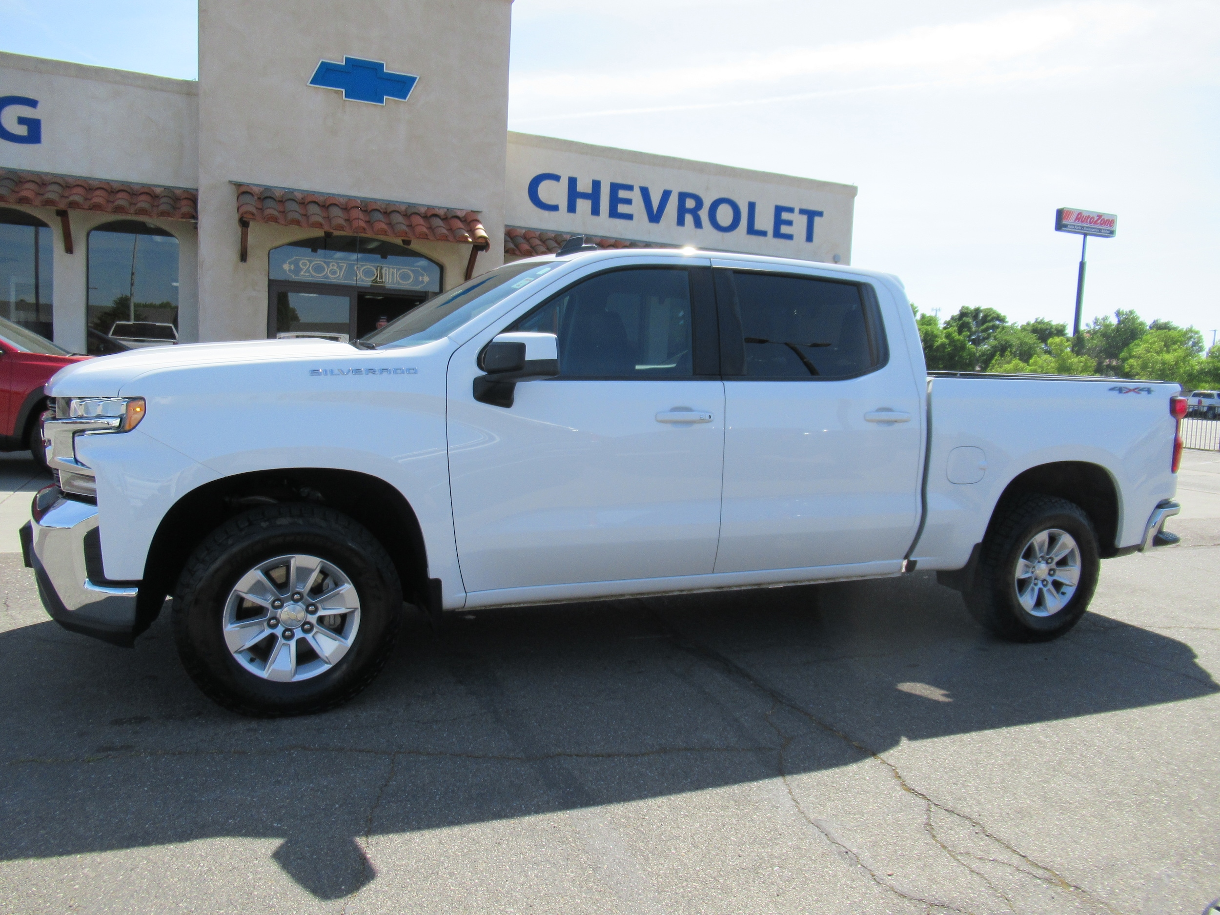 2021 Chevrolet Silverado 1500 Cloth photo 2