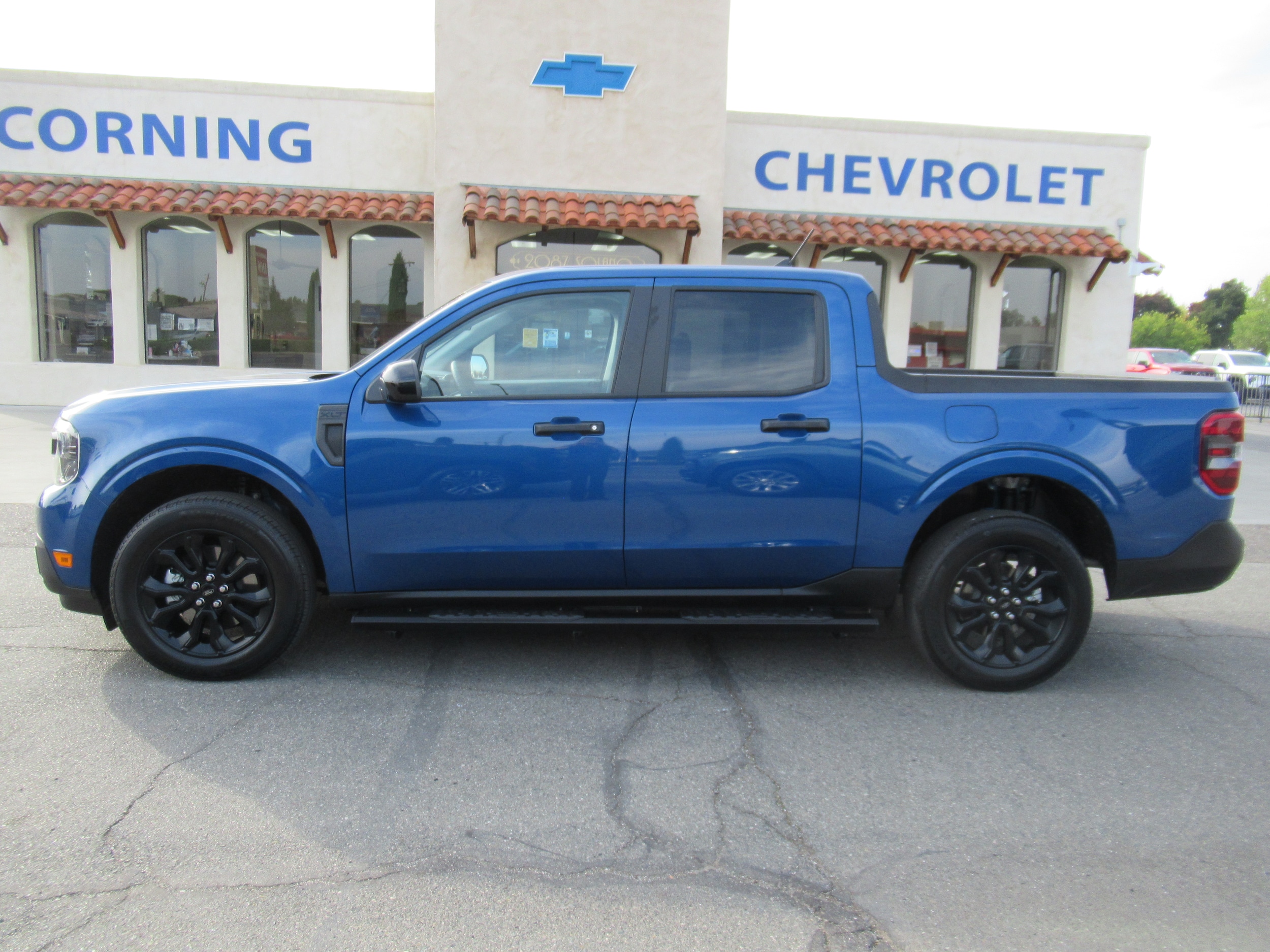 2024 Ford Maverick Cloth photo 2